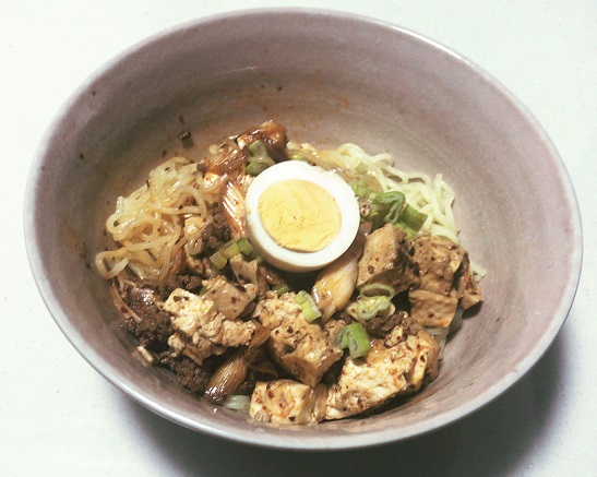 陳麻婆豆腐の素で麻婆麺