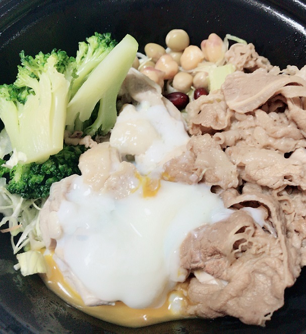 ライザップ牛サラダと玉子