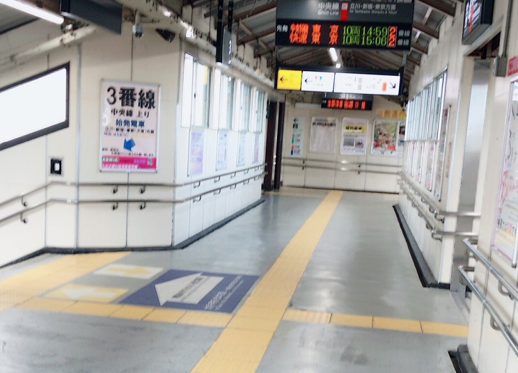 JR八王子駅乗り換え通路