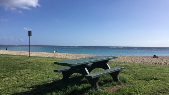 ハワイ浜辺
