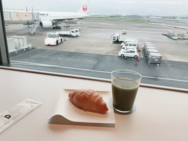 羽田空港のパワーラウンジサウス1