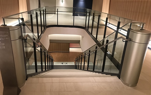 ウェスティン都ホテル京都のスパへの階段