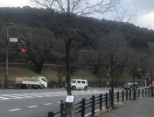 ウェスティン都ホテル京都近くのねじりまんぽ