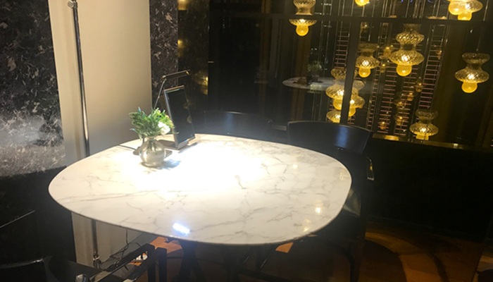 ブルガリでの商談