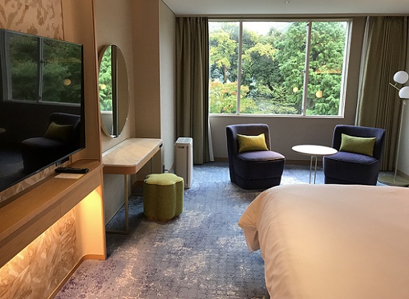 ウェスティン都ホテル京都のラグジュアリースイートのベッドルーム