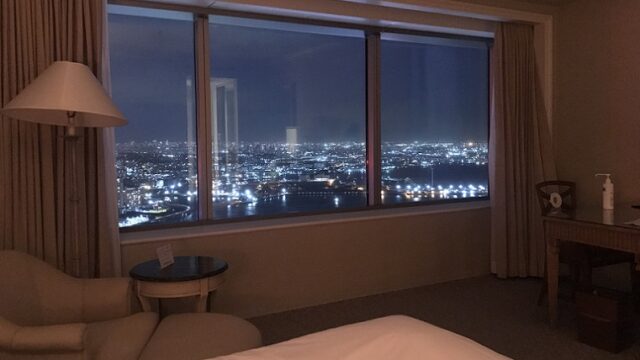 横浜ロイヤルパークホテルのシティビューの夜景