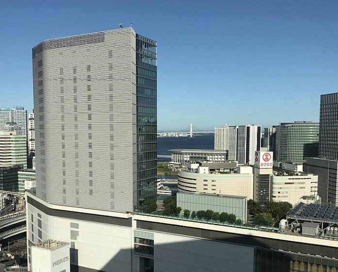 横浜ベイシェラトンホテル＆タワーズのクラブラウンジからの景色