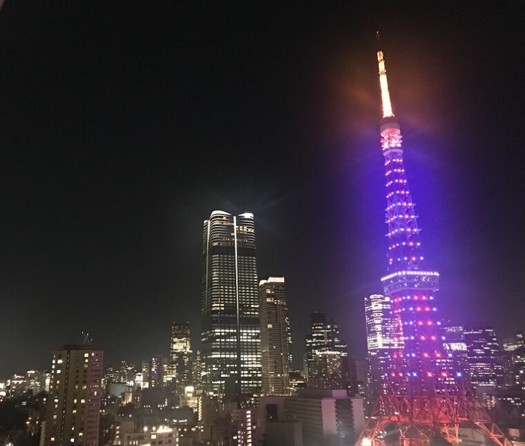 ザ・プリンスパークタワー東京からの東京タワーと麻布台ヒルズの夜景