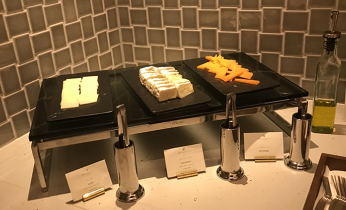 JWマリオットホテル奈良 エグゼクティブラウンジのチーズ