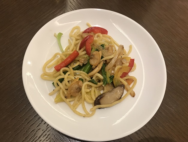 JWマリオットホテル奈良 エグゼクティブラウンジの焼きそば