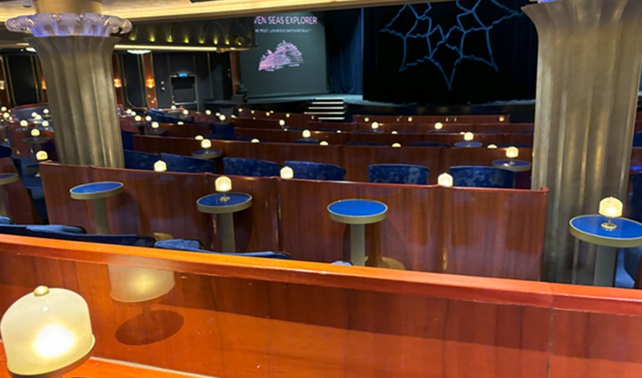セブンシーズエクスプローラーのコンステレーションシアター