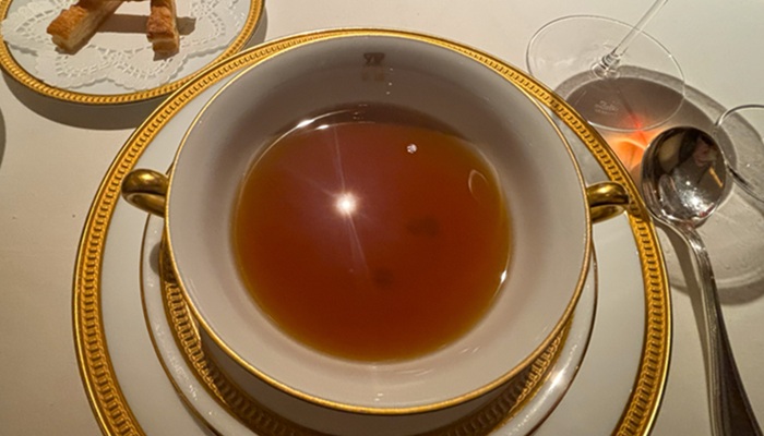 アピシウスのコンソメスープ