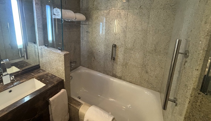 三井オーシャンフジ 客室 バスタブ