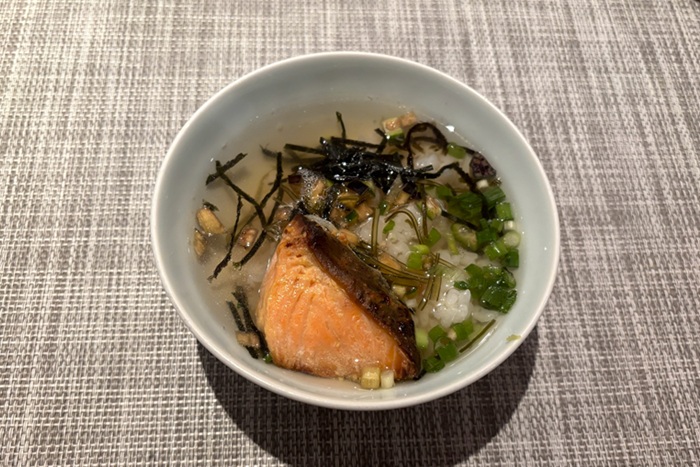 三井オーシャンフジ 夜食 鮭茶漬け カツオだし