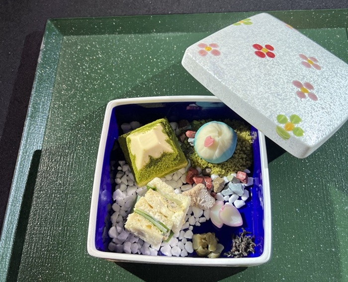 三井オーシャンフジ アフタヌーンティー 玉手箱 中身