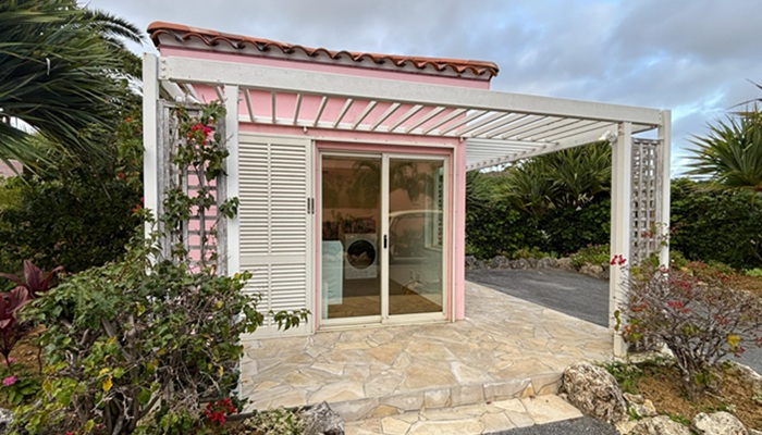 シギラミラージュ プールヴィラプレミアにあるコインランドリー。ドラム式洗濯乾燥機があります