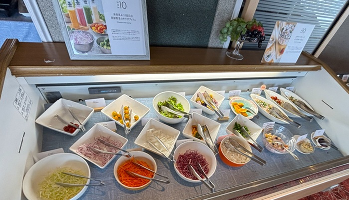 ANAクラウンプラザホテル釧路の朝食ビュッフェ、サラダビュッフェコーナー