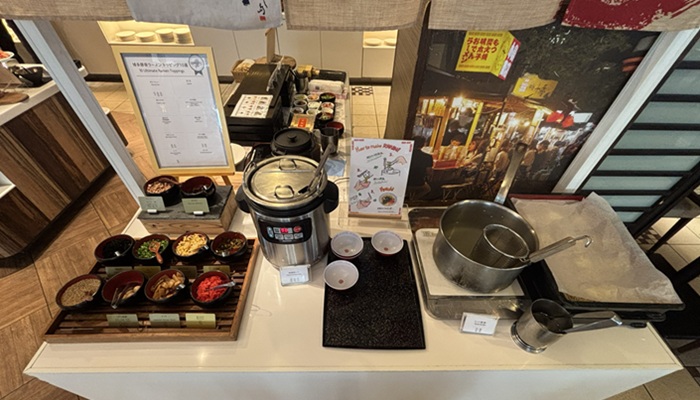 ANAクラウンプラザホテル福岡 朝食ビュッフェの博多豚骨ラーメンコーナーとトッピング10選